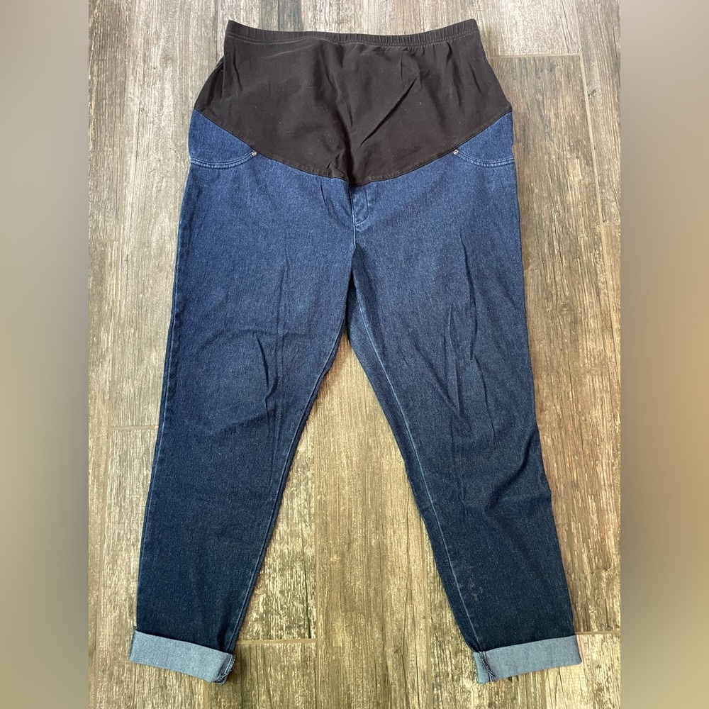Time and Tru Maternity Jegging Capris with Black Stretch Panel- Dark Blue